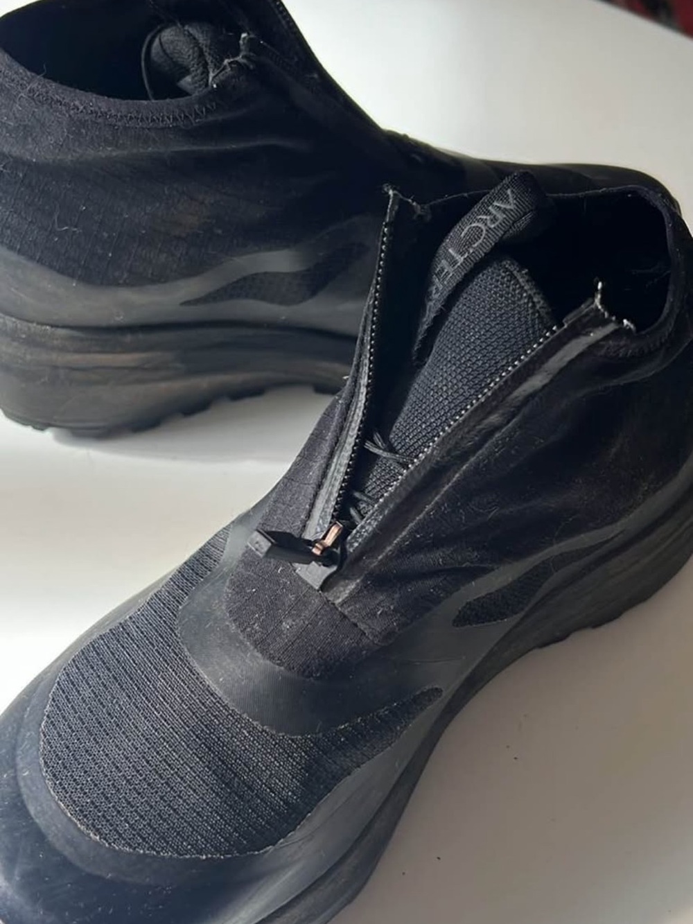 Arc'teryx Women's Black Zip-Front Hiking shoe
